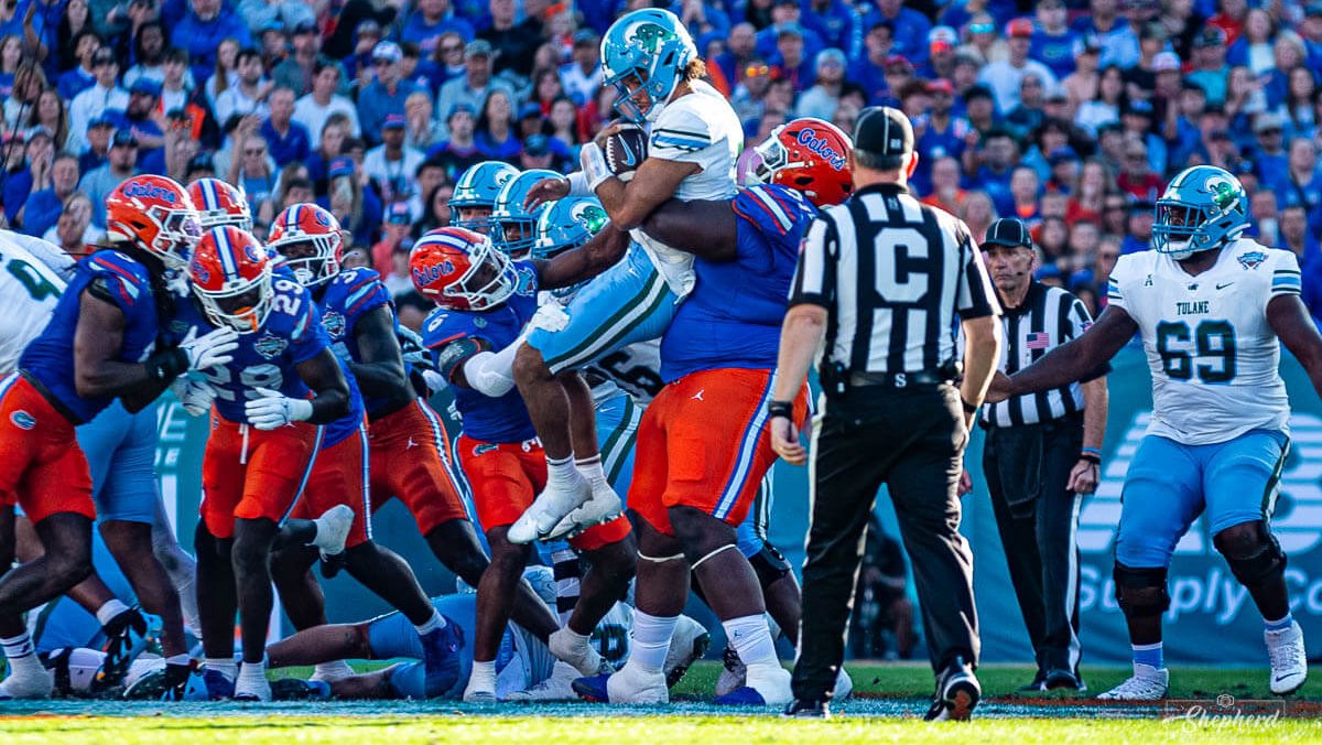 Desmond Watson picks up Tulane QB